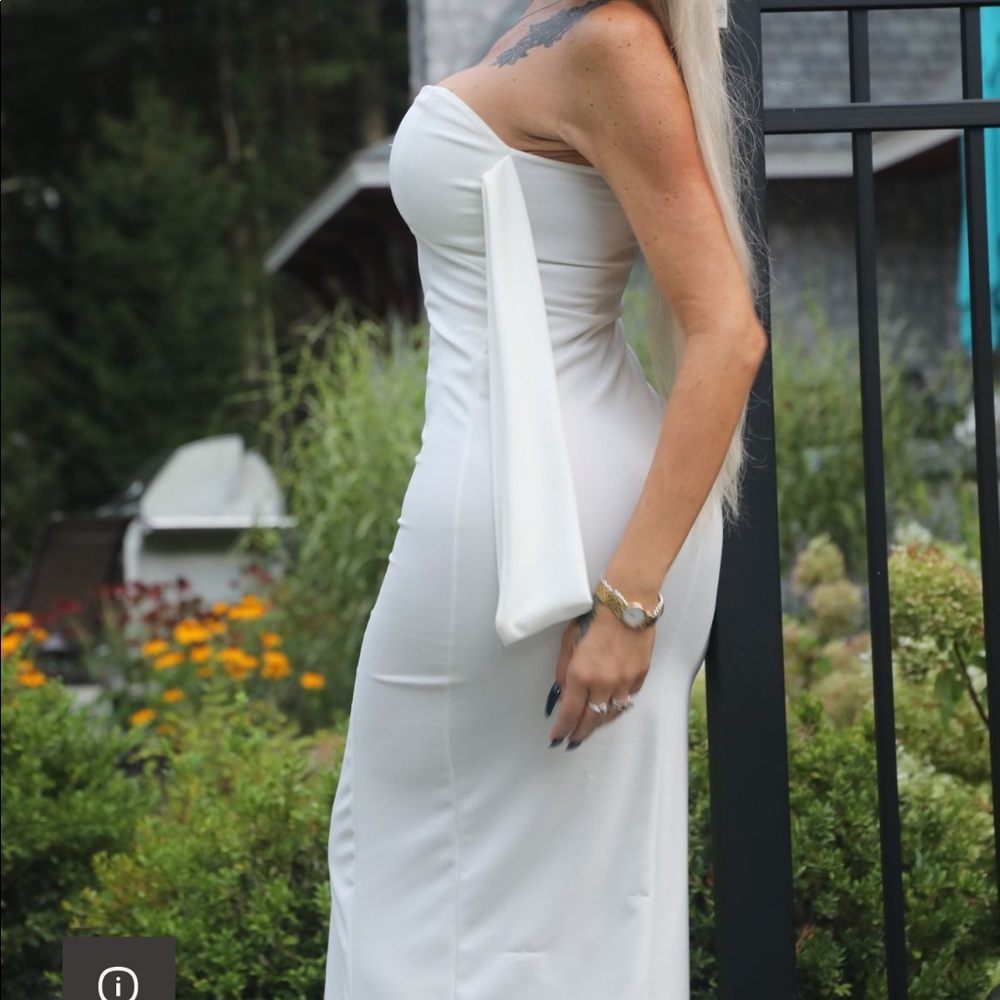 Stunning missguided strapless white maxi dress XS - Picture 5 of 15